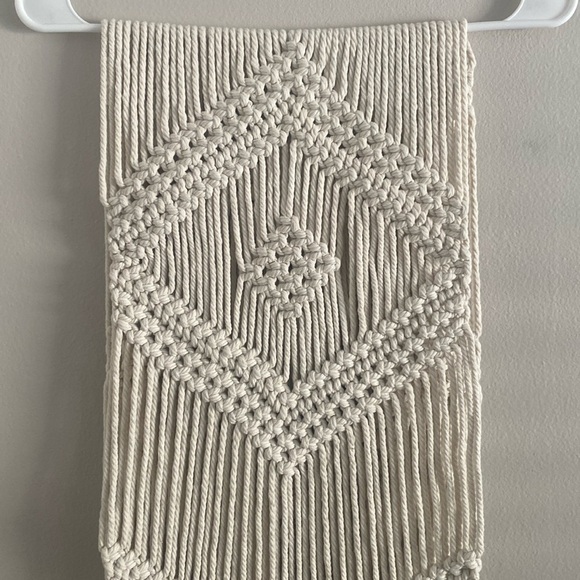 90’s macrame table runner or wall decor - Picture 2 of 6